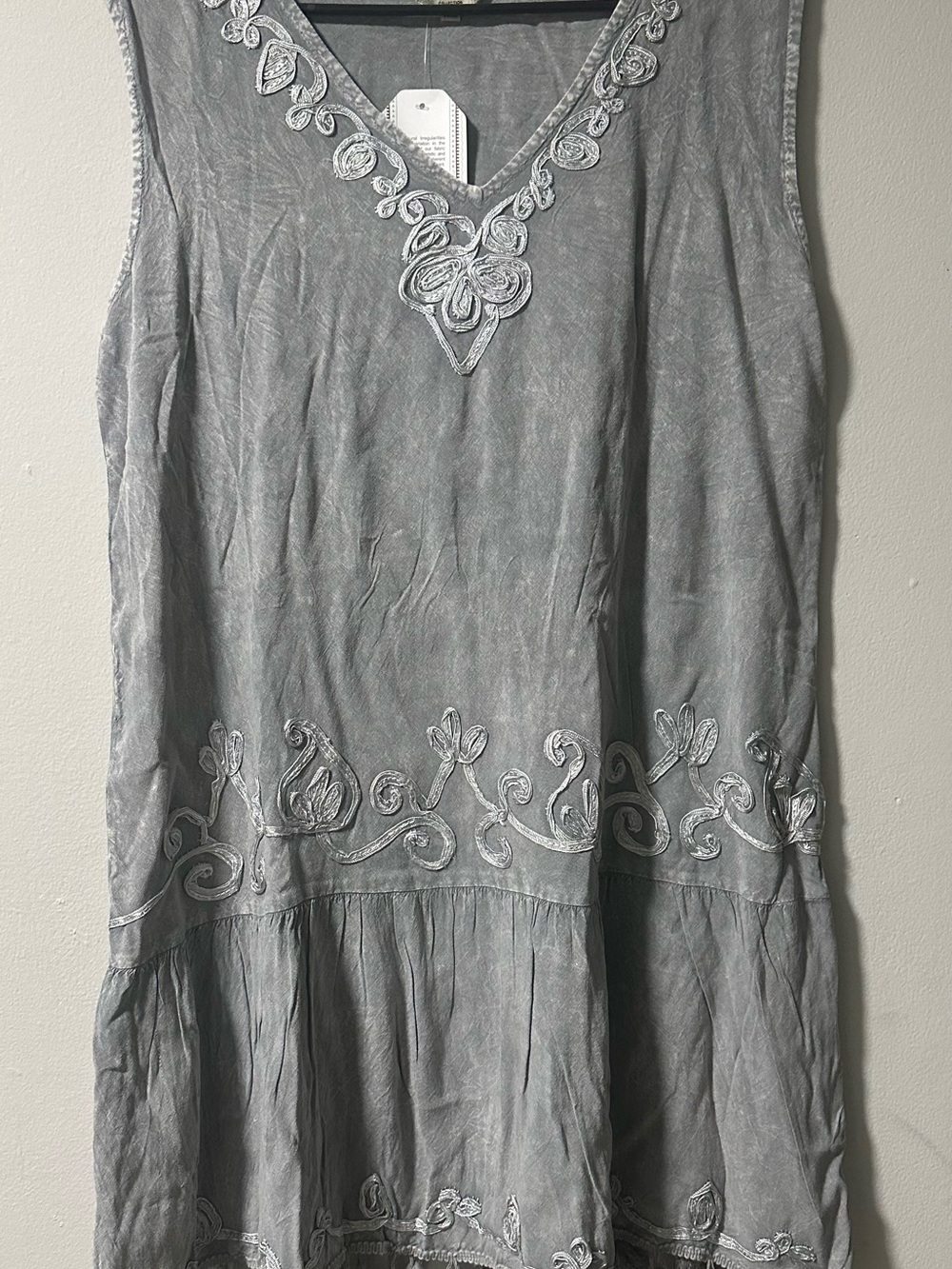Anandas Collection Gray Embroidered V-Neck Tunic